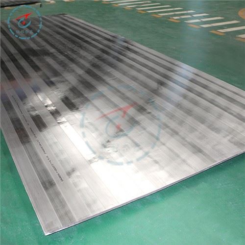 Hoja de aluminio revestida de titanio