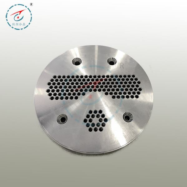Hoja de tubo de acero revestido de titanio por soldadura explosiva